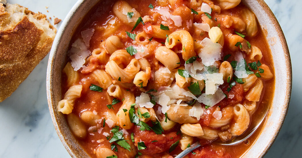 Minute Pasta Fagioli: Quick, Easy, and Authentic Italian Soup